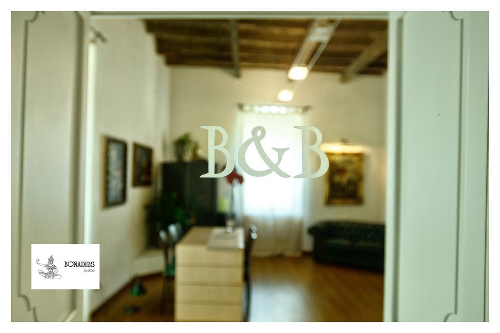 Bonadies Suite Barletta Buitenkant foto